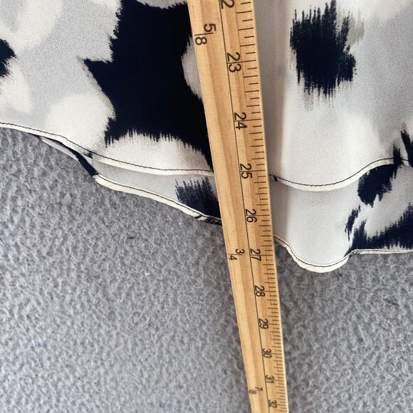 Chicos Top Womens 1.5 US Medium Ivory Black Floral Pintuck Balloon Long Sleeve - Picture 8 of 9